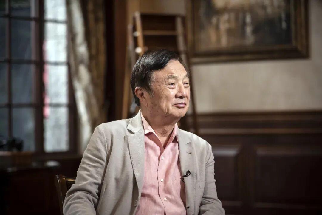 任正非：未来算力将过剩，AI 重点在于应用而非发明