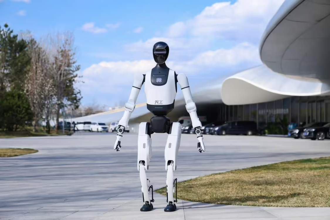 天工机器人：人形机器人即将实现小批量量产，未来售价可与入门轿