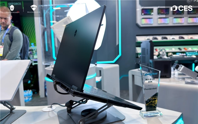 轻薄游戏本新标杆：满血性能与极致便携的完美融合(图8)